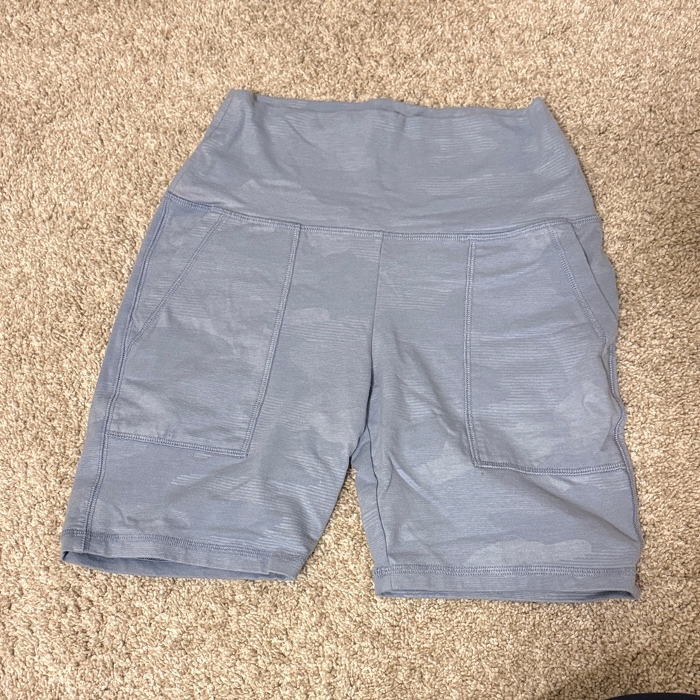 Aerie patterned Women's Blue Shorts